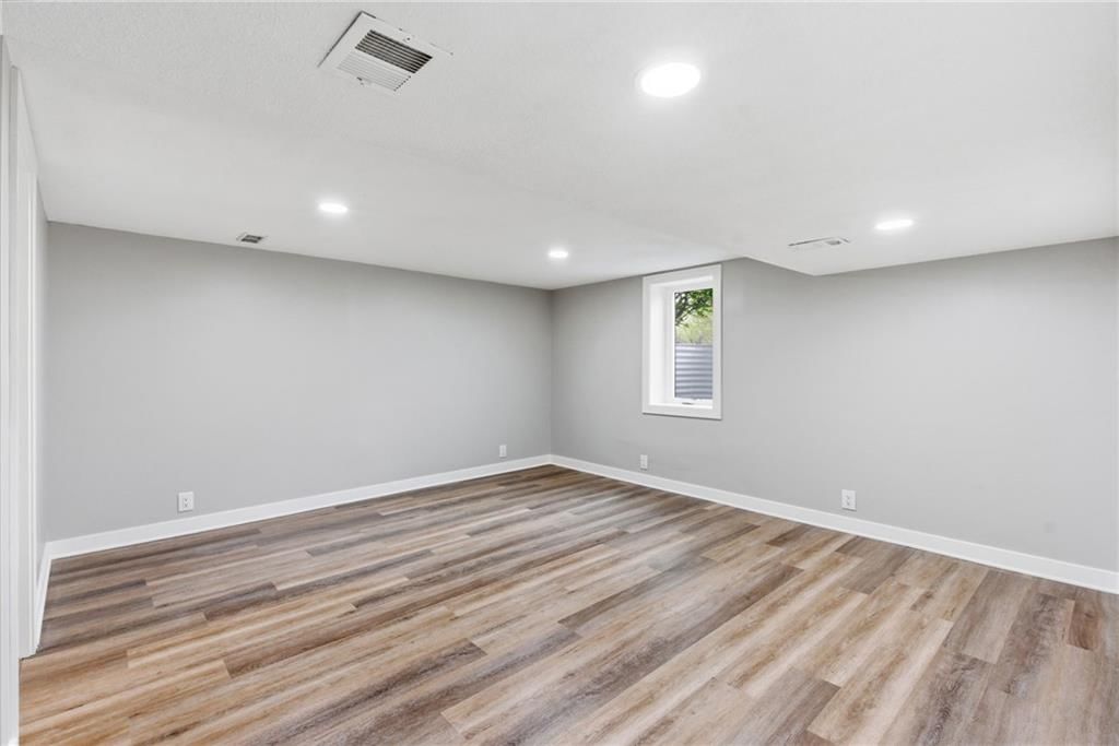 2121 W 120th Street — photo 41