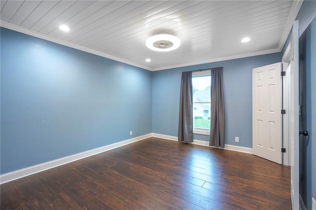 12337 Beverly Street — photo 32
