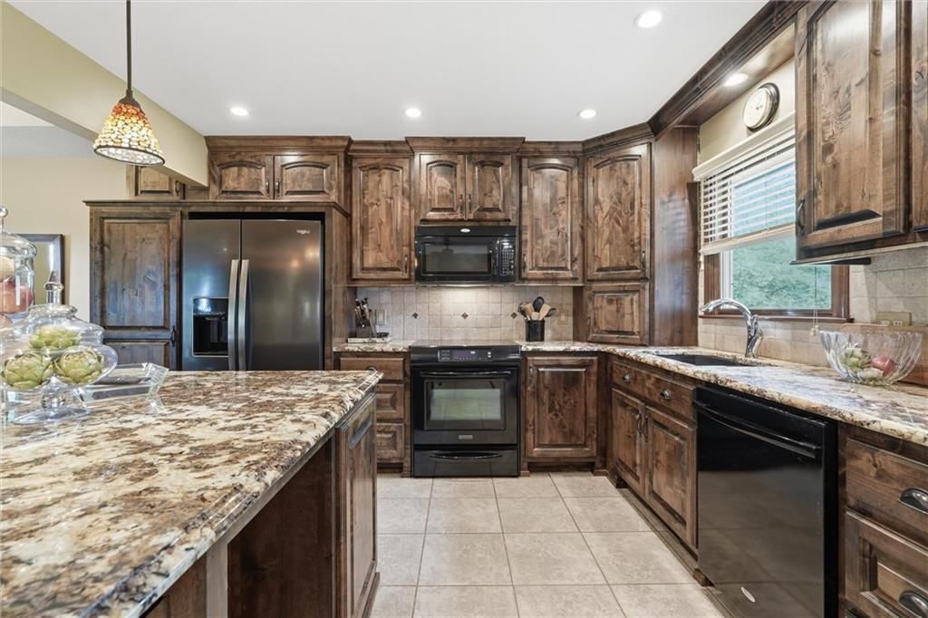 16537 Glenwood Street — photo 13