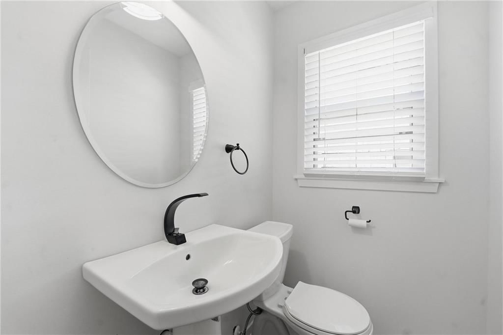 8018 Nall Avenue — photo 27