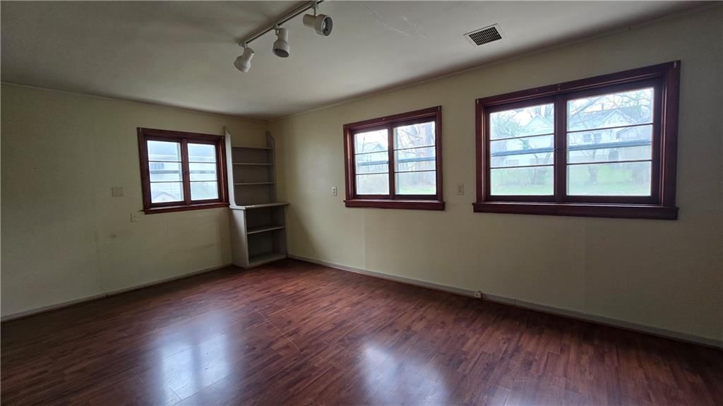 1303 Jackson Street — photo 9