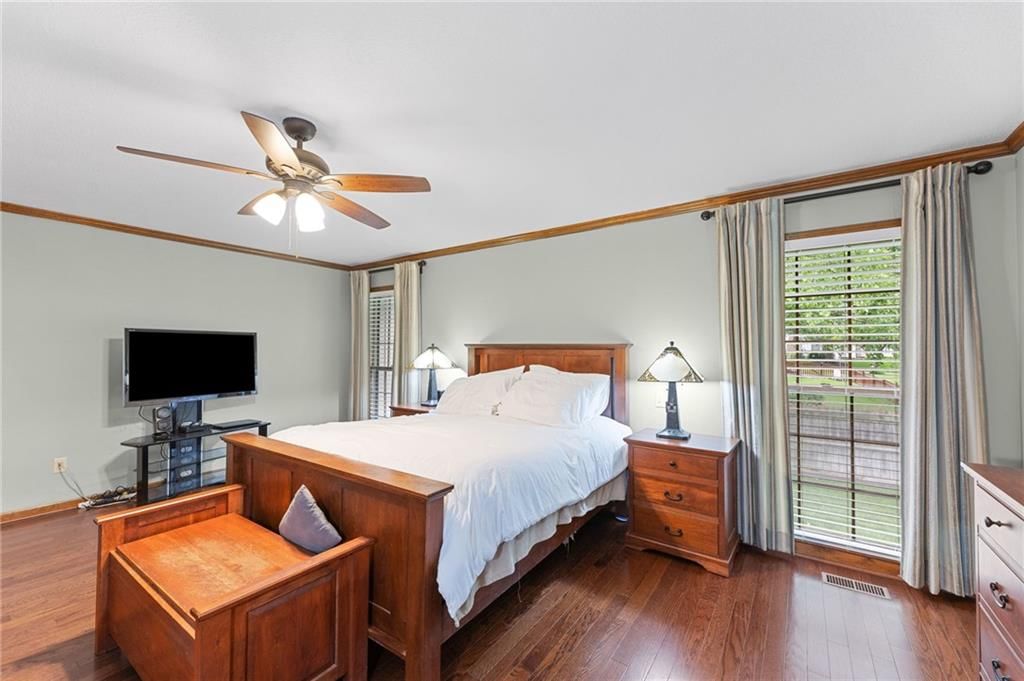 11408 Hemlock Street — photo 24