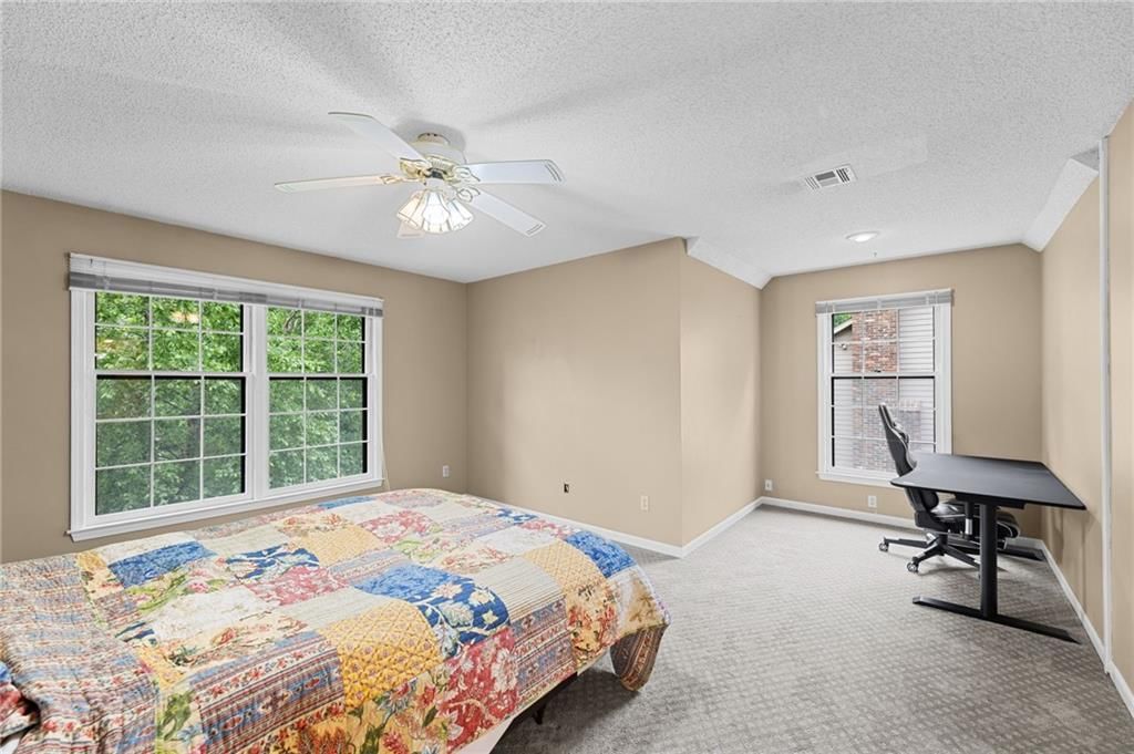 11408 Hemlock Street — photo 38