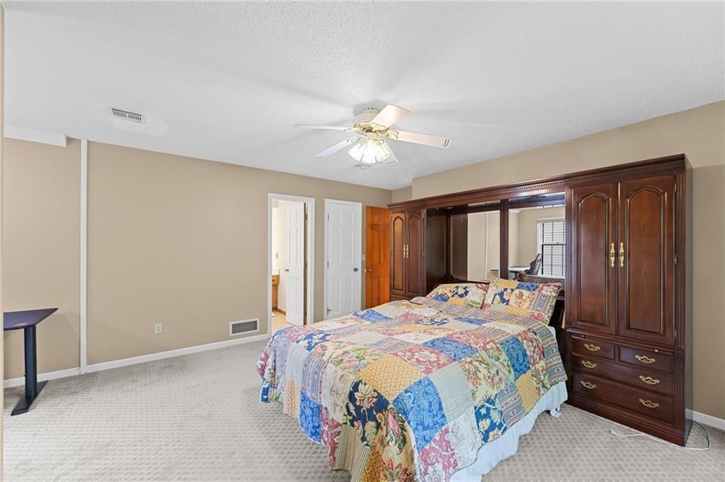 11408 Hemlock Street — photo 39