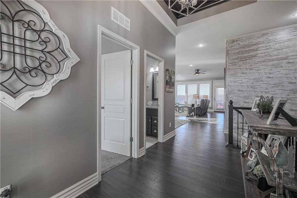 1214 Cothran Court — photo 14