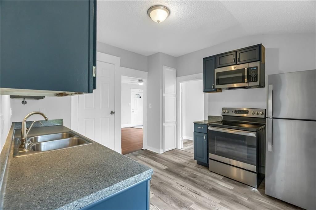 439 Ford Street — photo 14