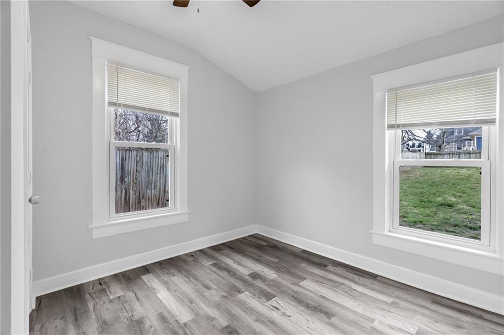 439 Ford Street — photo 16