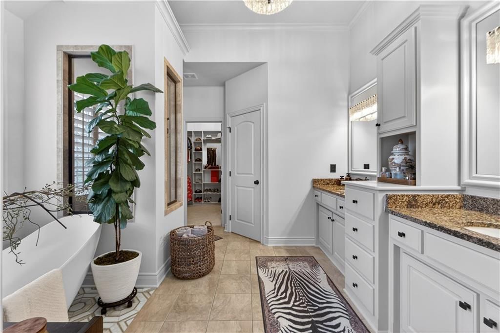 16305 Stearns Street — photo 36