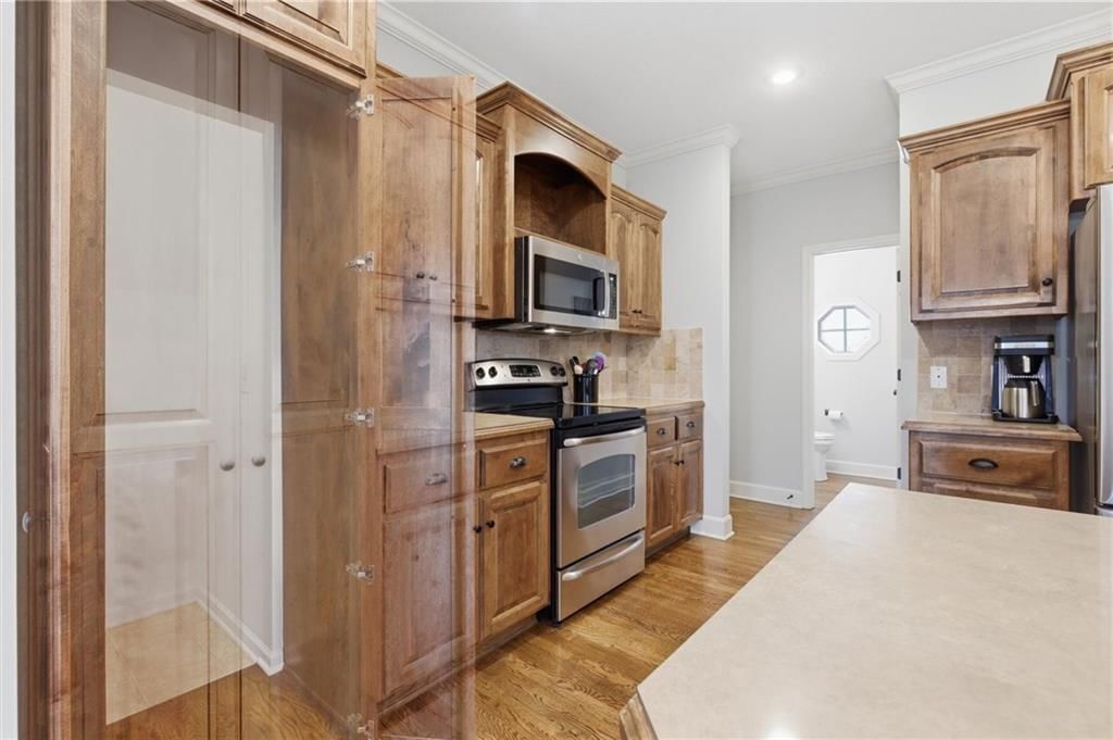 9708 N DONNELLY Avenue — photo 11