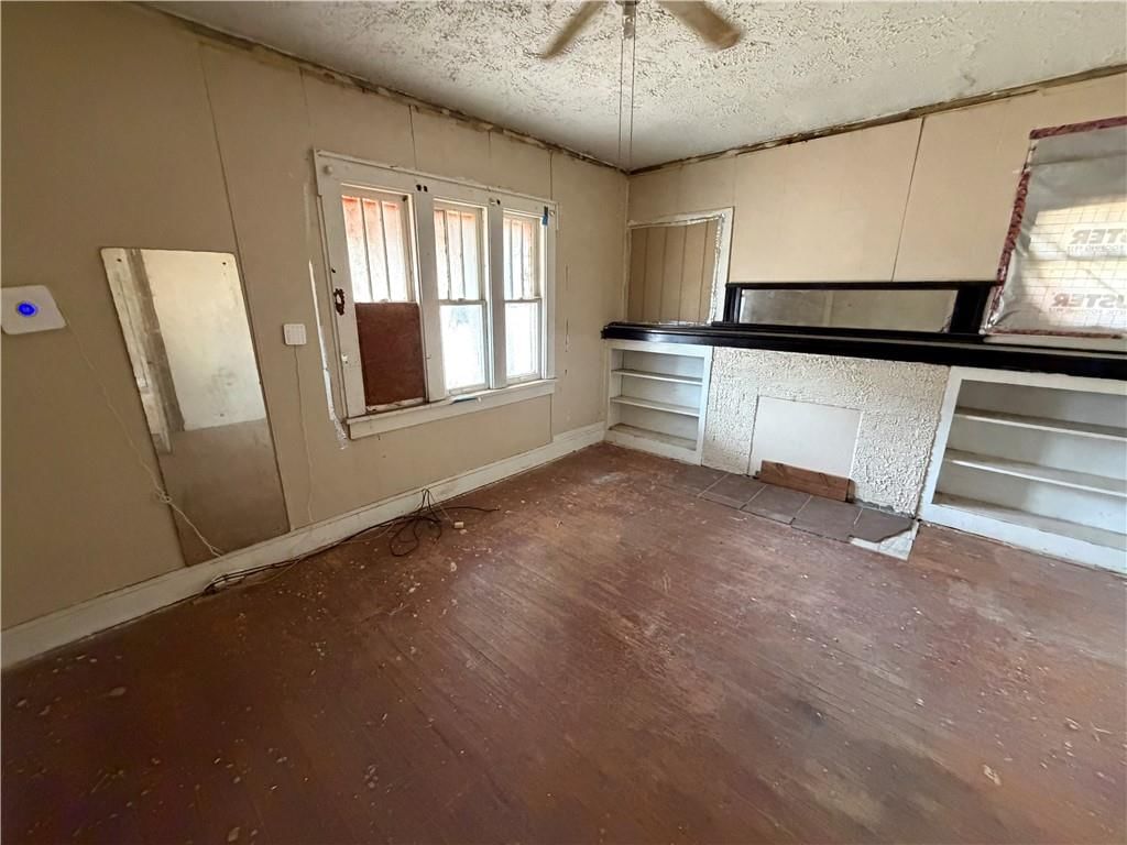 4907 Walrond Avenue — photo 7
