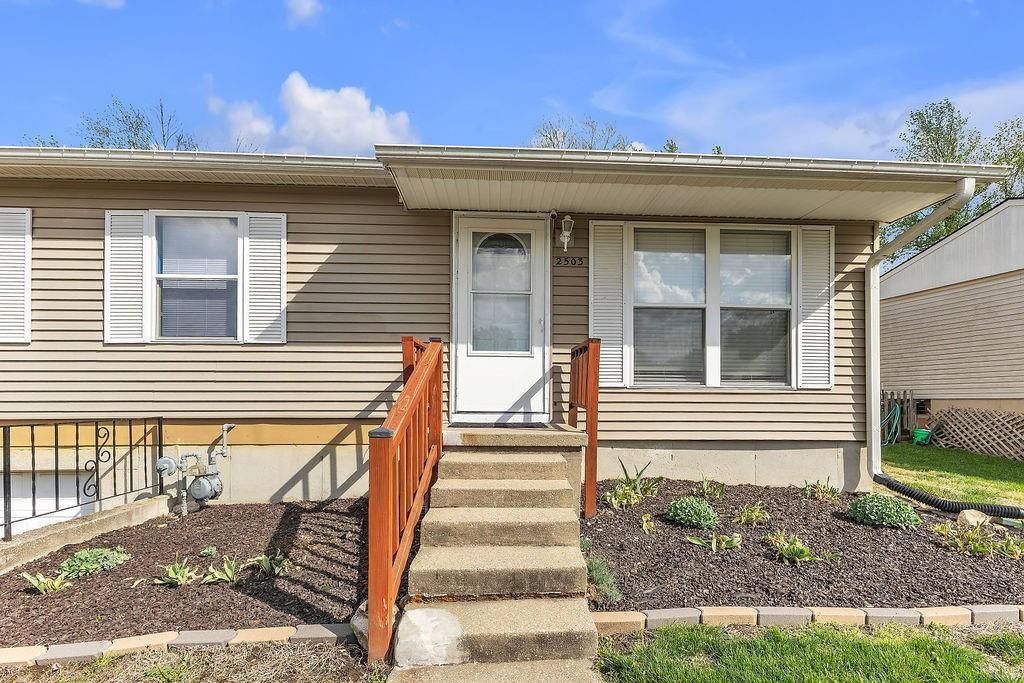 2503 Cypress Avenue — photo 3
