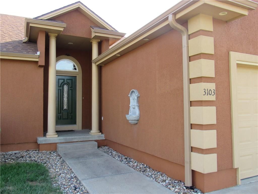 3103 Krissy Bend Street — photo 3
