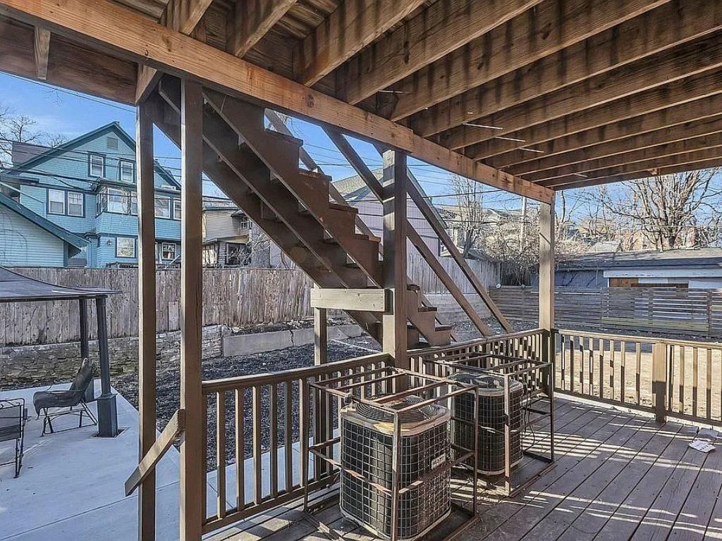 4330 Troost Avenue — photo 16
