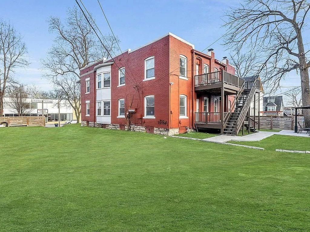 4330 Troost Avenue — photo 18