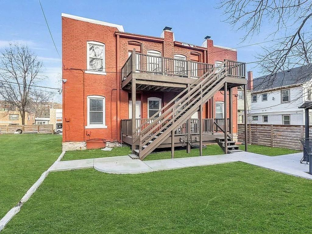 4330 Troost Avenue — photo 19