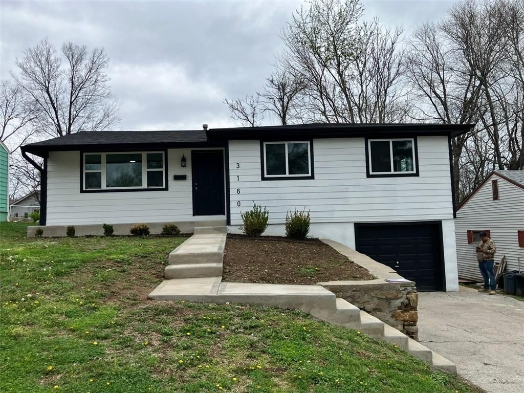 3160 Cleveland Avenue — photo 1