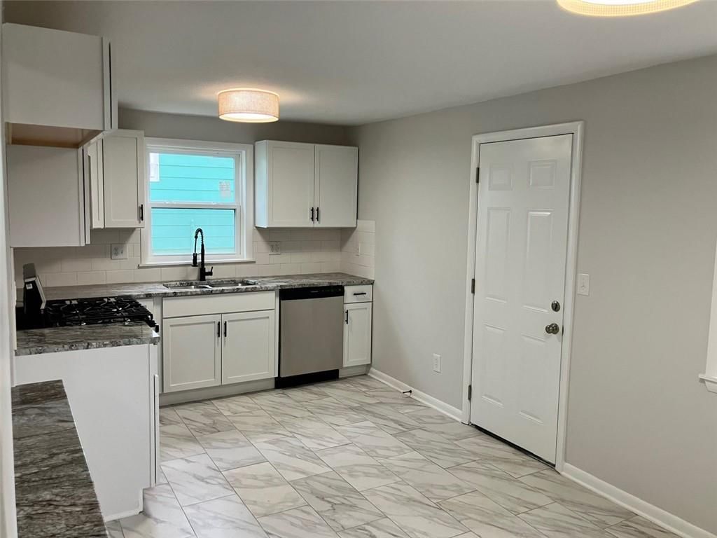 3160 Cleveland Avenue — photo 6