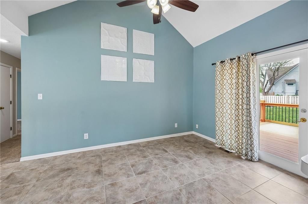 9524 W 117TH Street — photo 9