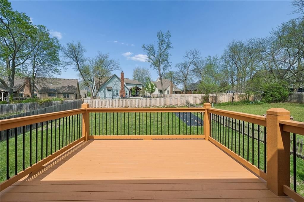 9524 W 117TH Street — photo 28