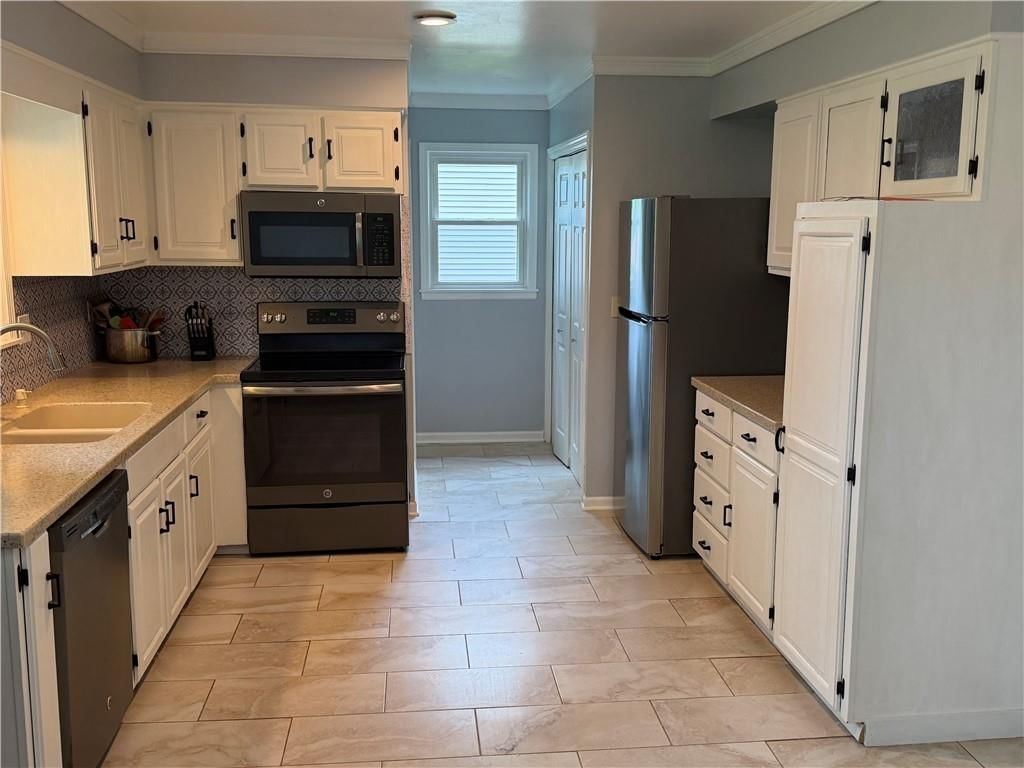 3110 Lakeview Circle — photo 3