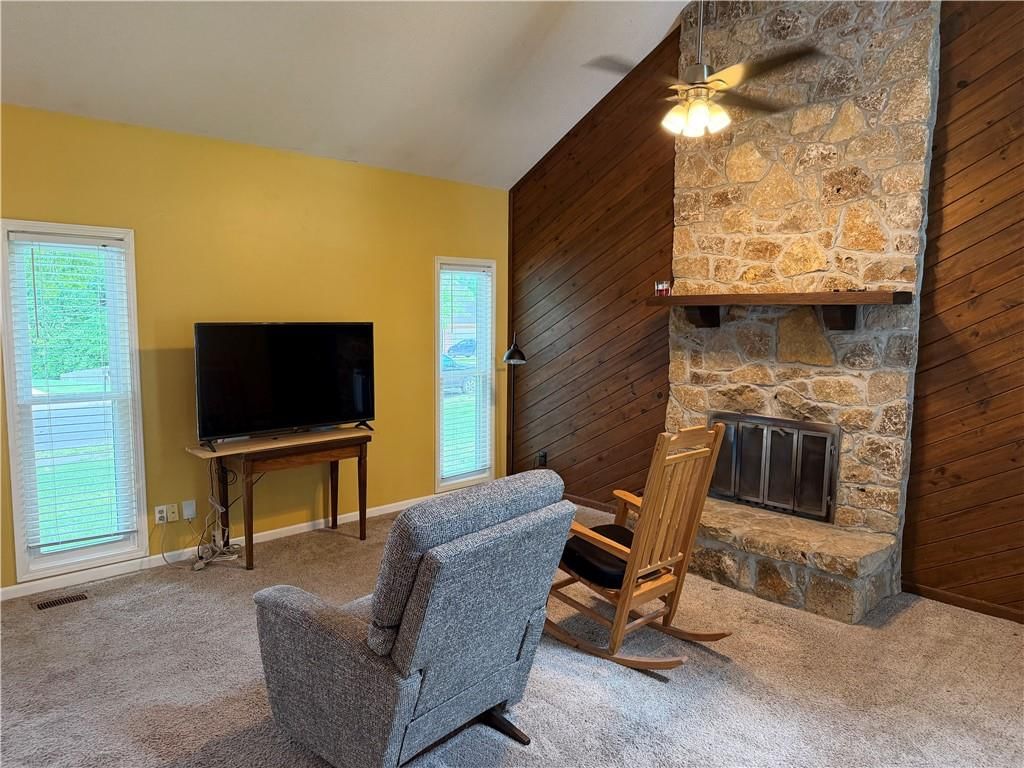 3110 Lakeview Circle — photo 9