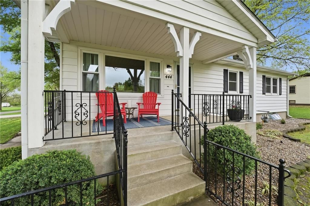 444 E Ash Street — photo 3