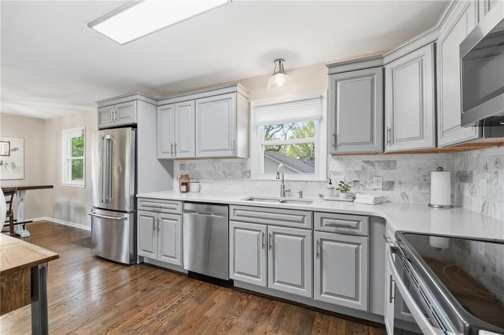 444 E Ash Street — photo 13