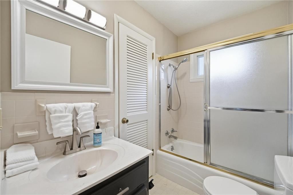444 E Ash Street — photo 18