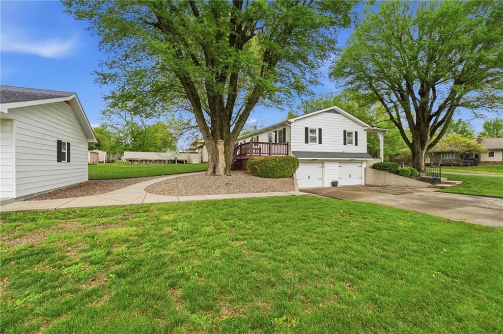 444 E Ash Street — photo 34