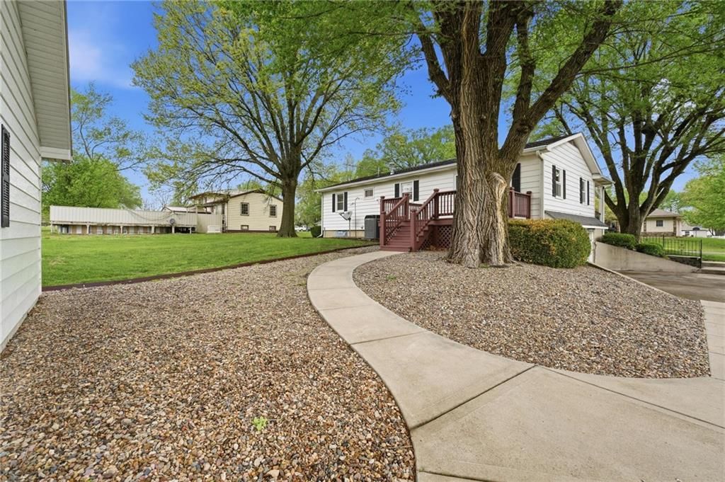 444 E Ash Street — photo 35