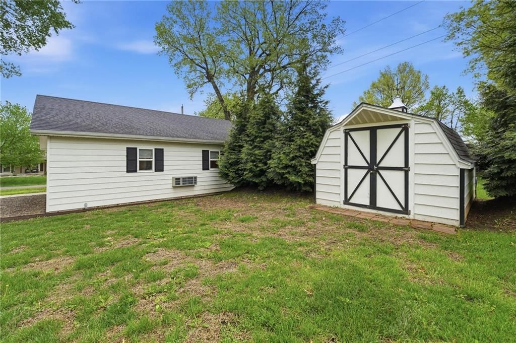 444 E Ash Street — photo 37