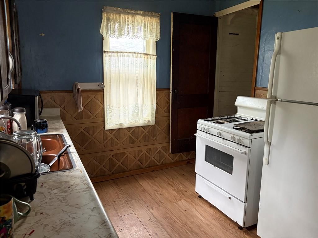 831 Reynolds Avenue — photo 4