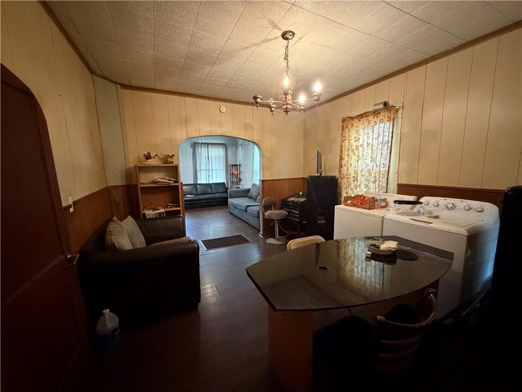 831 Reynolds Avenue — photo 6