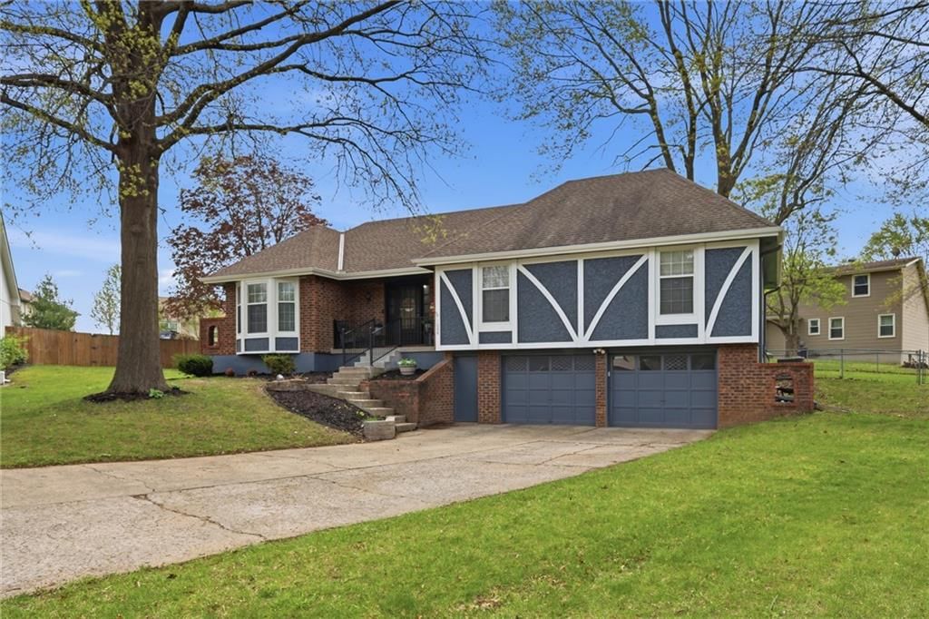 1008 SW Hiawatha Drive — photo 4