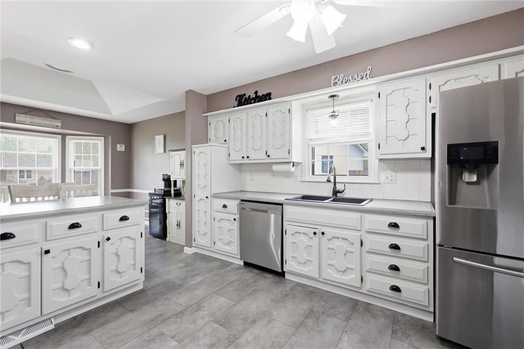 1008 SW Hiawatha Drive — photo 10