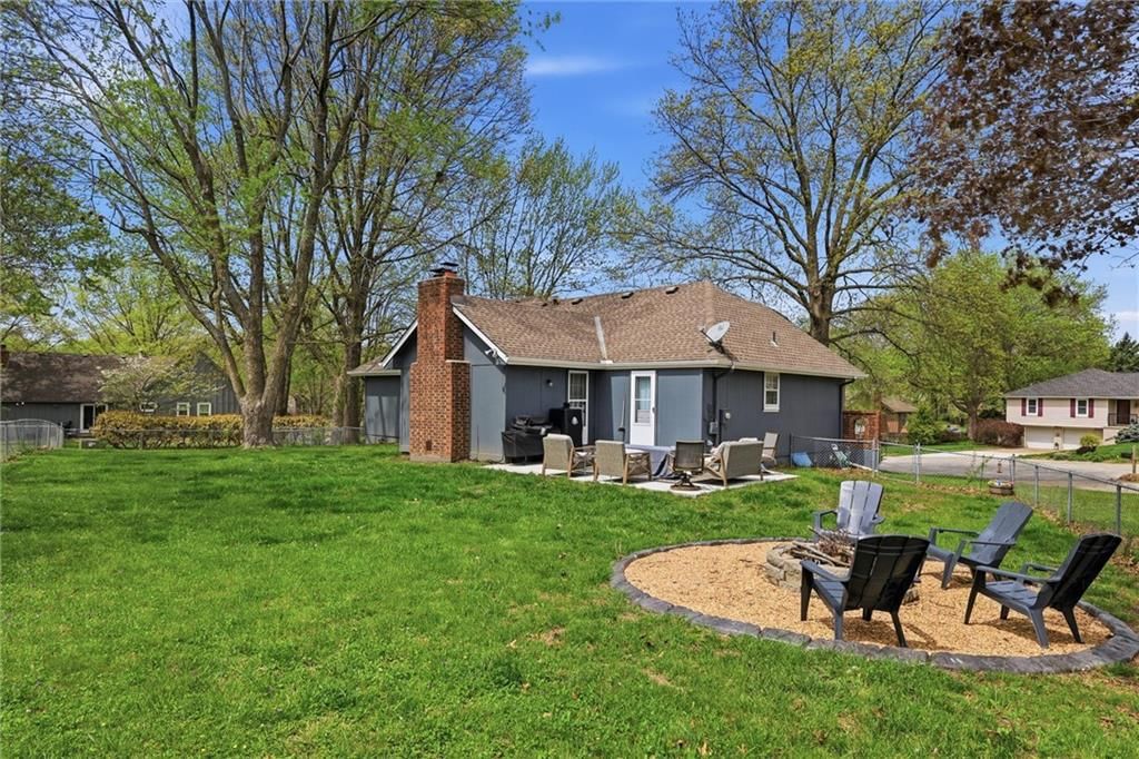 1008 SW Hiawatha Drive — photo 32