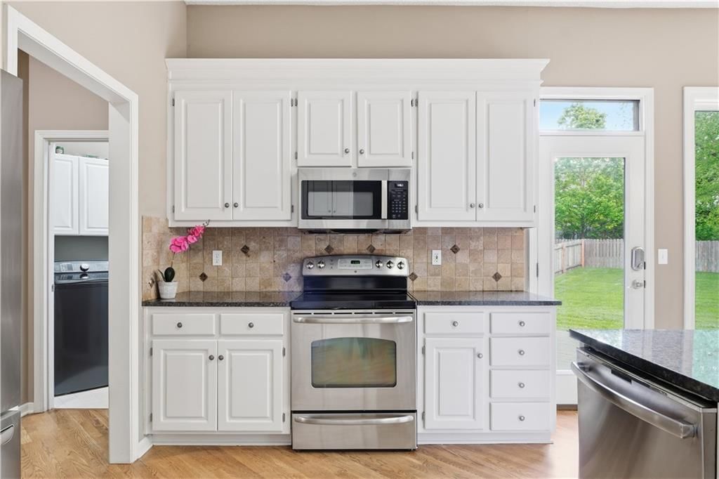 14313 Hadley Street — photo 13