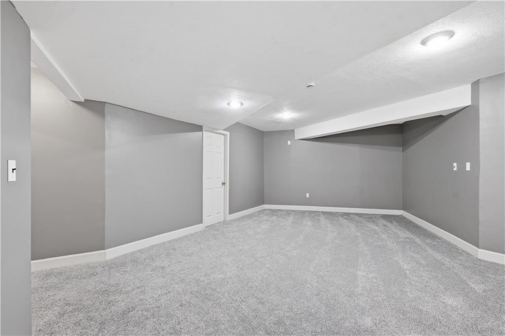 14313 Hadley Street — photo 35