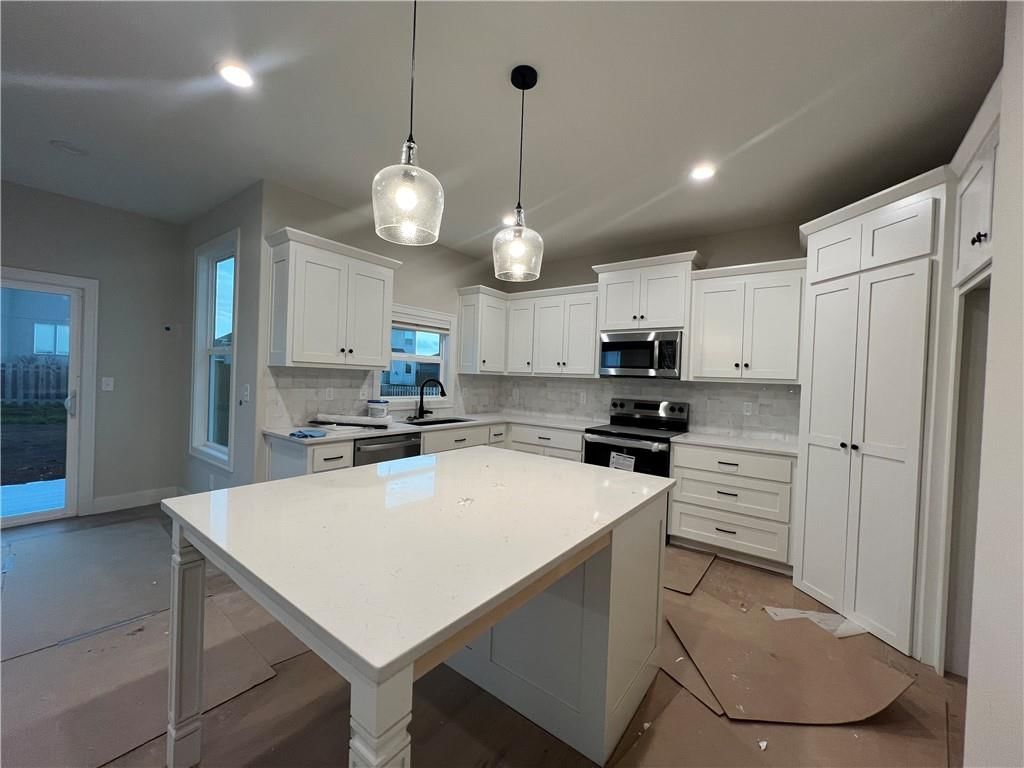 28407 W 161st Street — photo 4