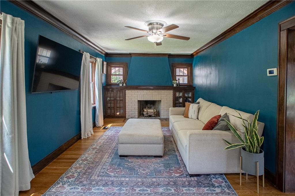 6135 HOLMES Street — photo 8