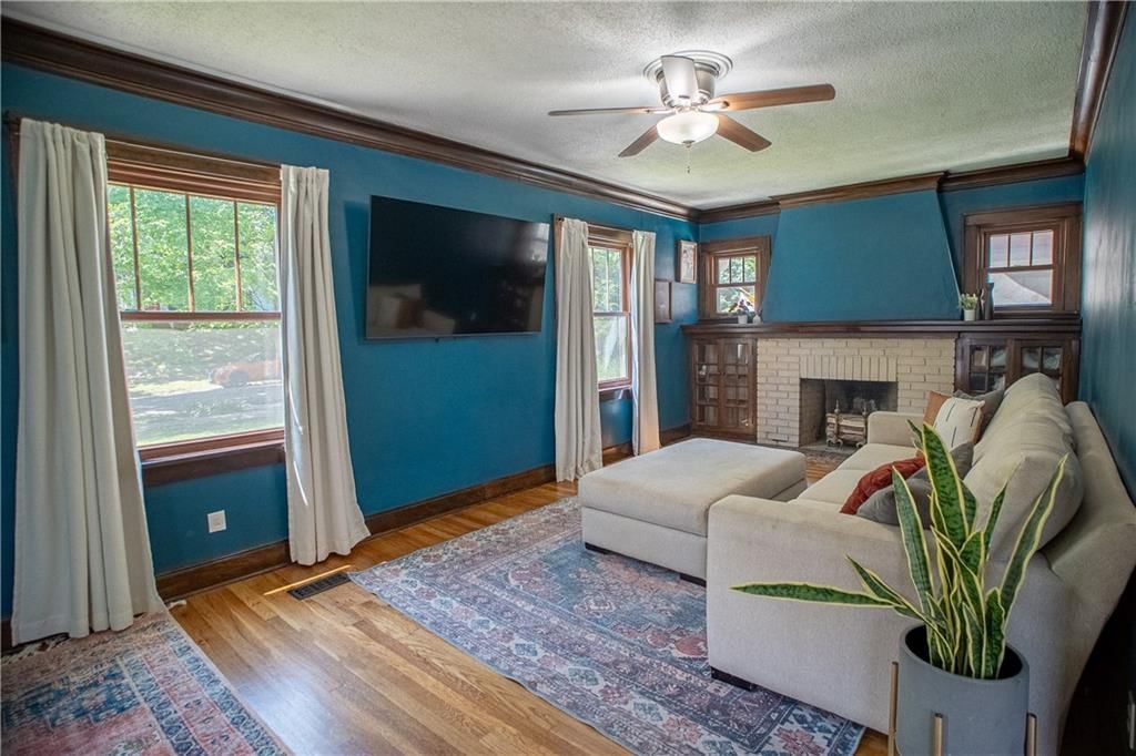 6135 HOLMES Street — photo 10