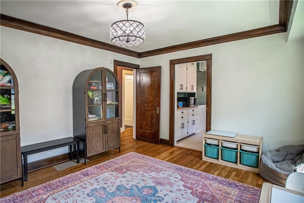 6135 HOLMES Street — photo 11