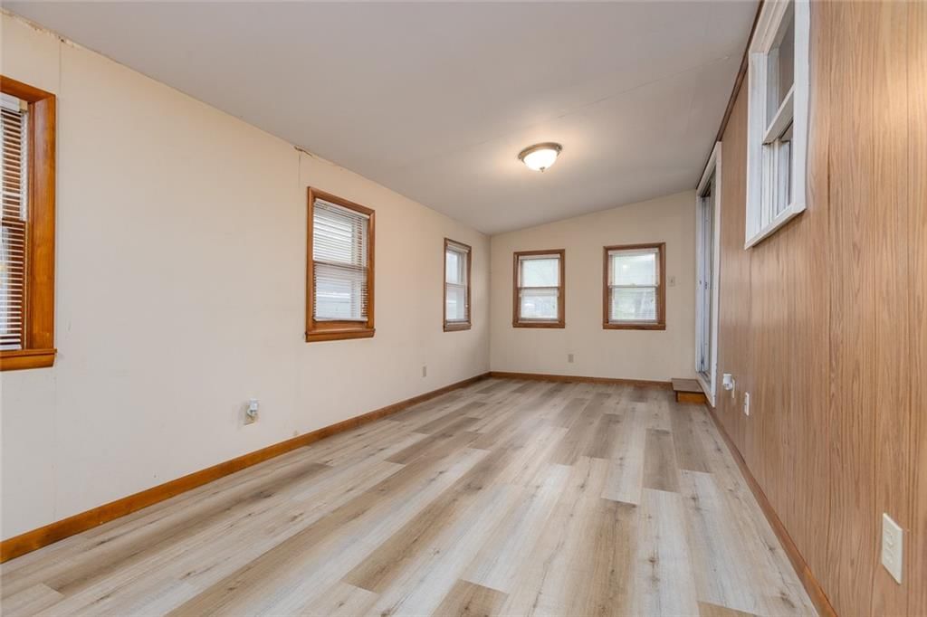 725 Ley Street — photo 5