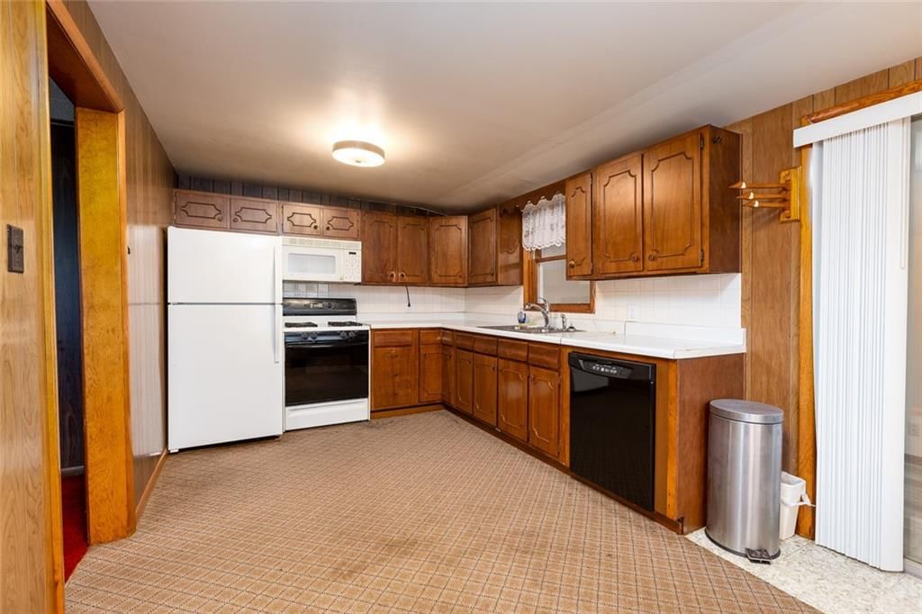 725 Ley Street — photo 8