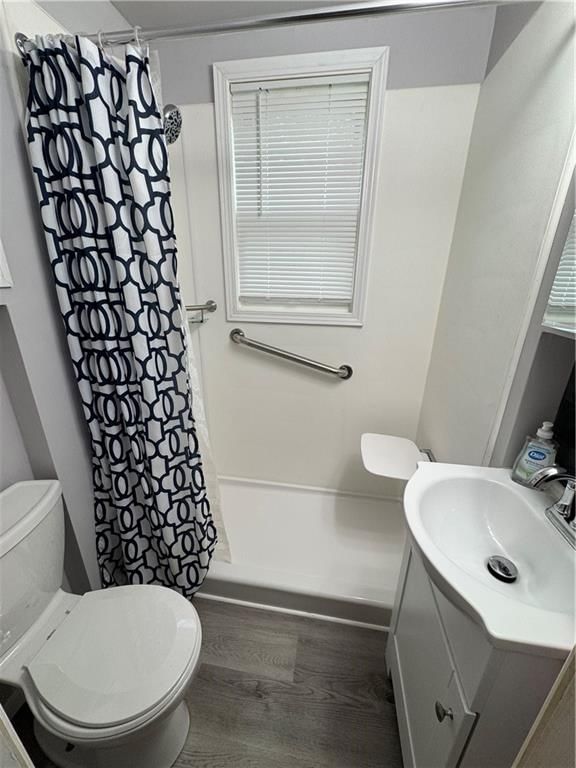 725 Ley Street — photo 11