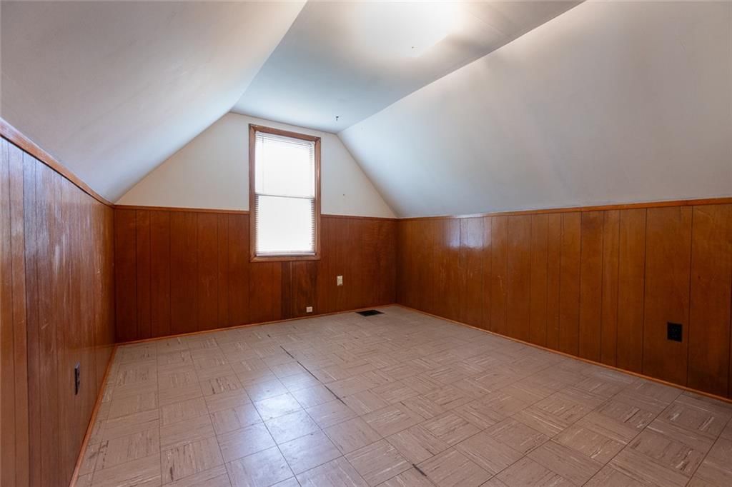 725 Ley Street — photo 18