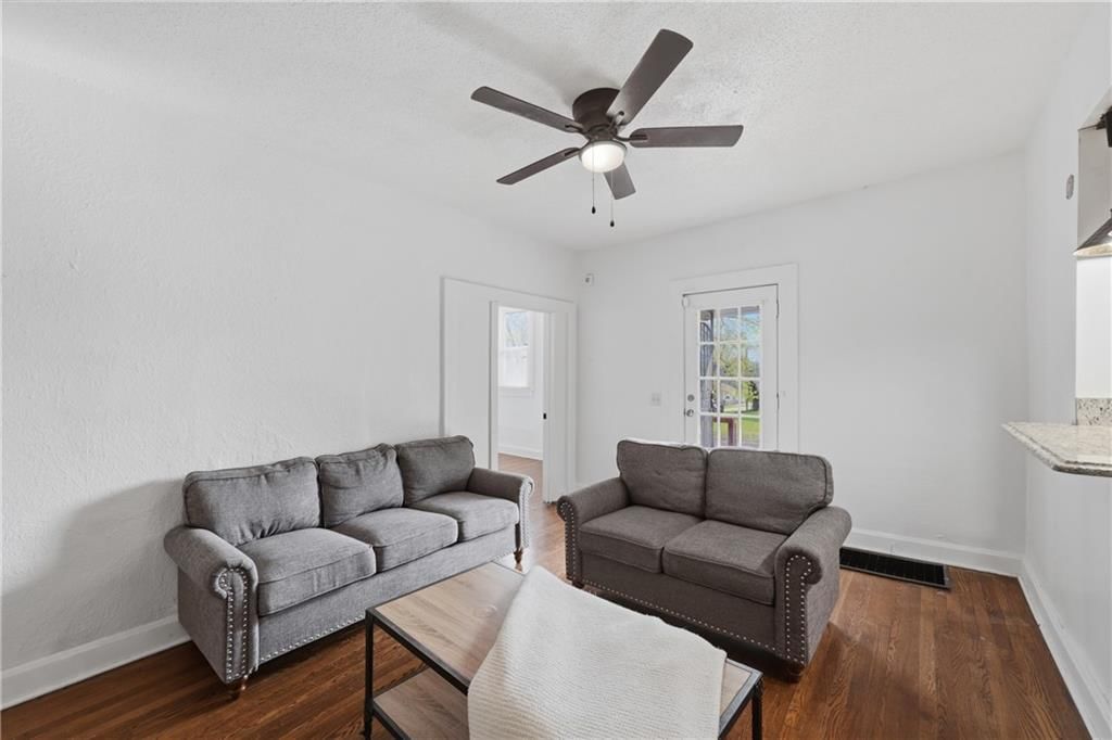 4319 E 56 Street — photo 14