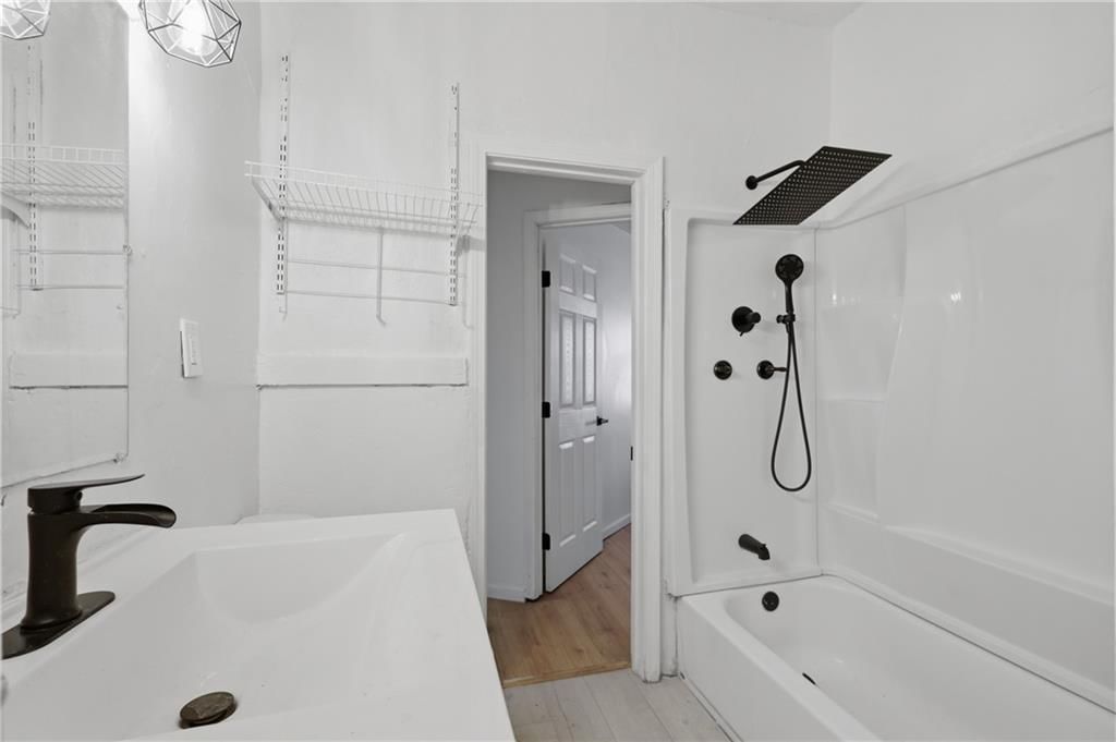 4319 E 56 Street — photo 27