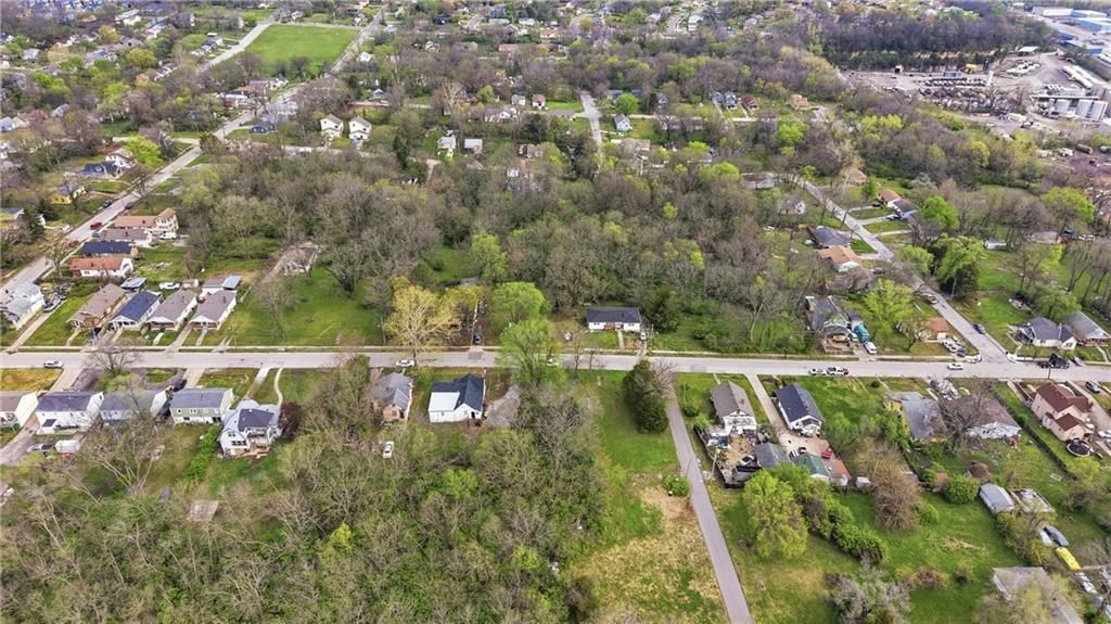 4319 E 56 Street — photo 35