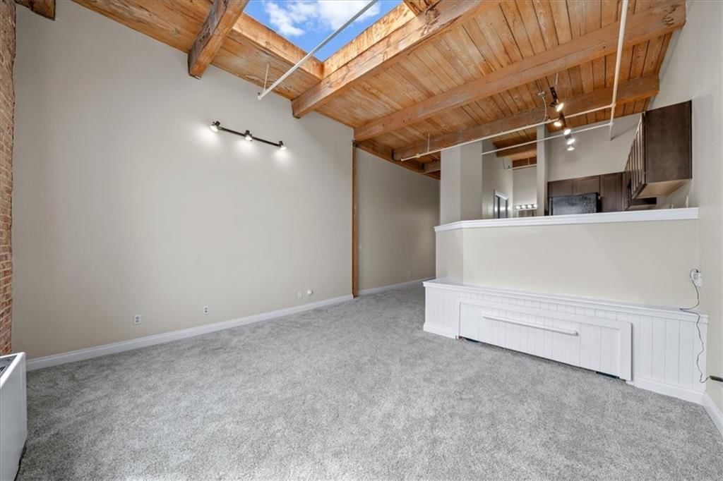 308 W 8th Street — photo 17